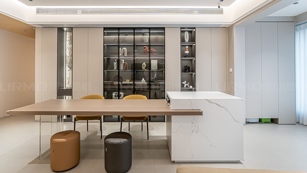 現(xiàn)代輕奢風-招商雍山湖