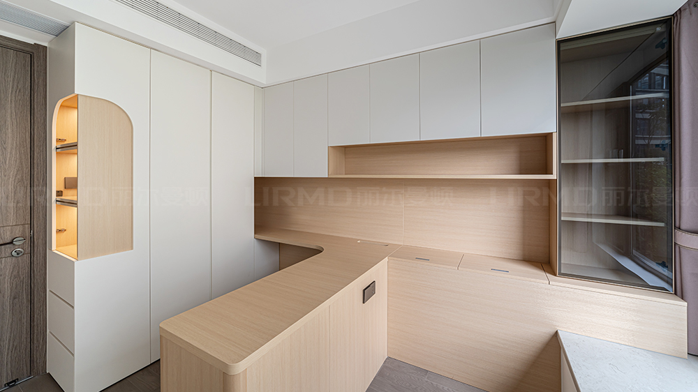 意式輕奢風-軌道萬科悅府